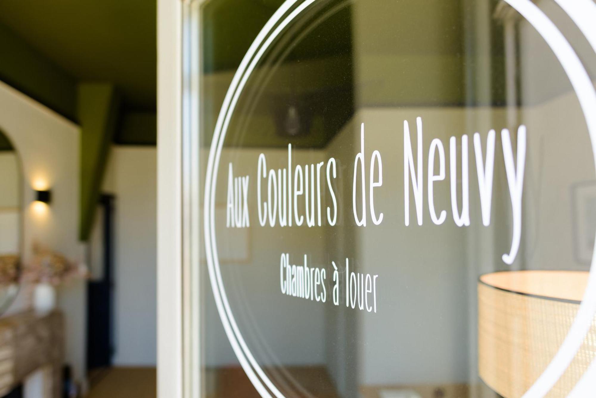 Aux Couleurs De Neuvy Hotell Exteriör bild